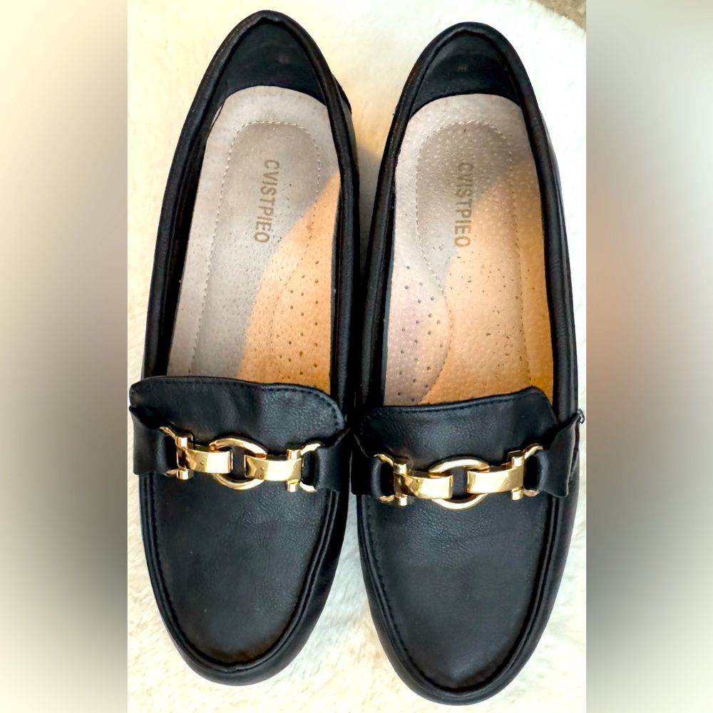 New, women’s loafers.  Size 8.  Only worn 1x. Cvustpieo brand.